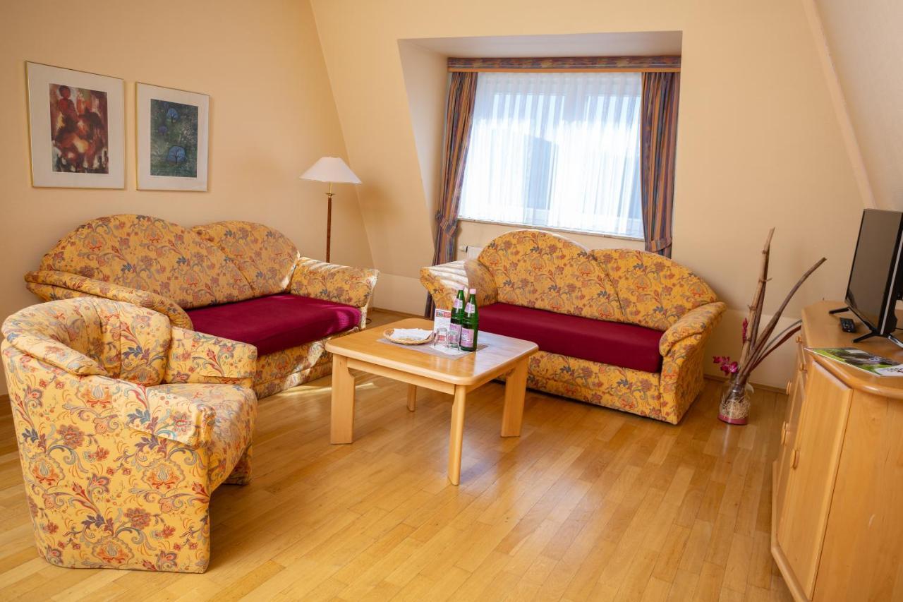 Hotel Heikenberg バート・ラウターベルク エクステリア 写真