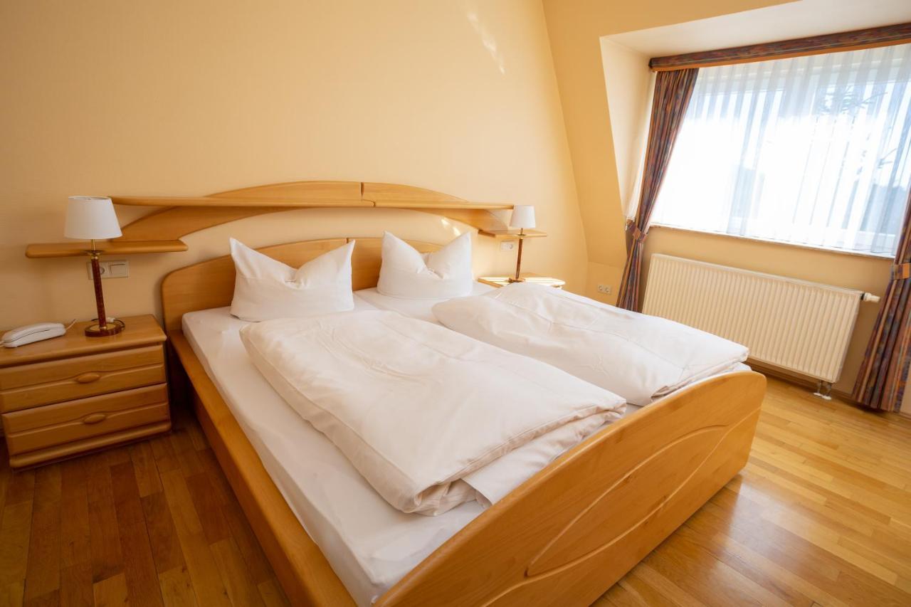 Hotel Heikenberg バート・ラウターベルク エクステリア 写真