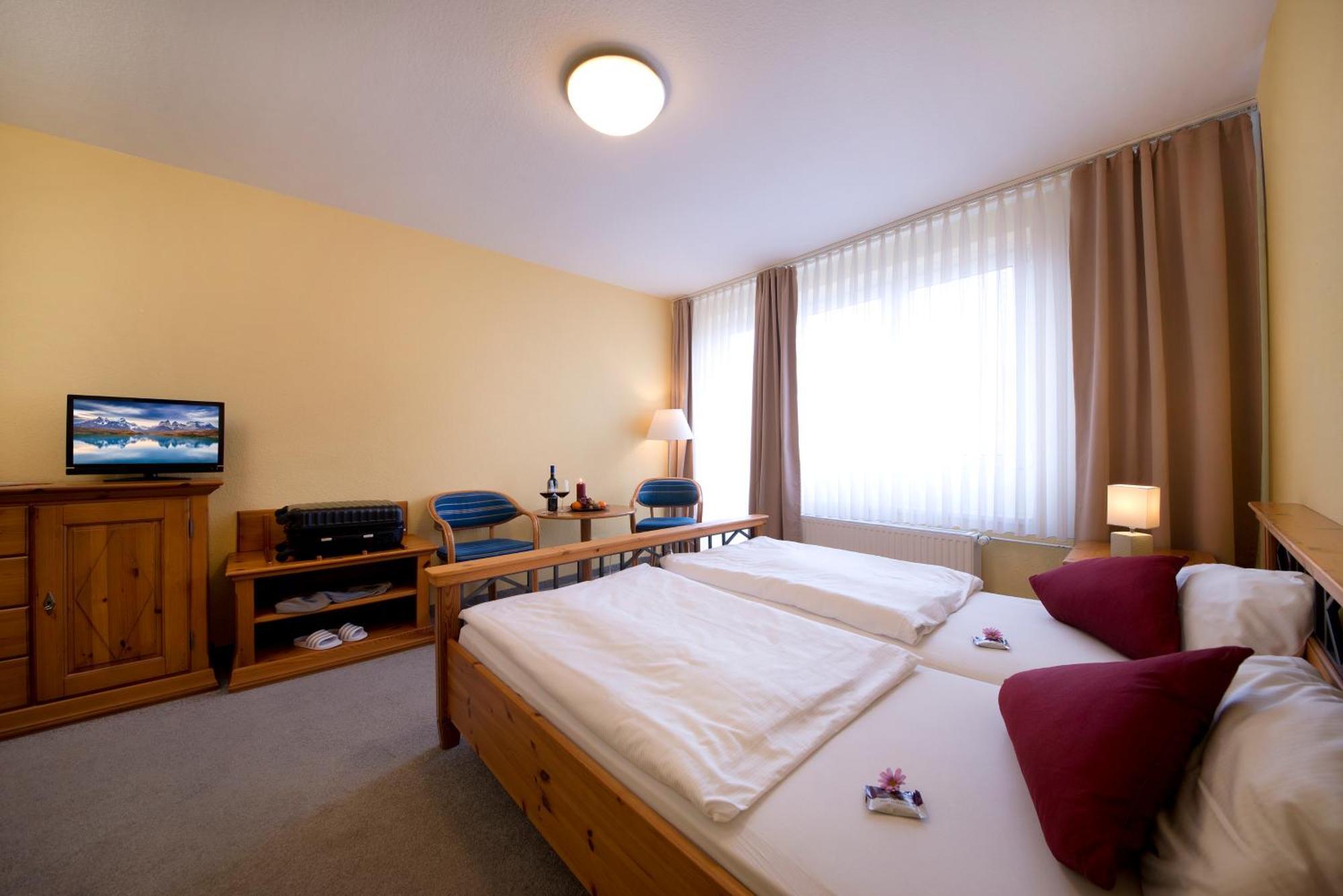 Hotel Heikenberg バート・ラウターベルク エクステリア 写真