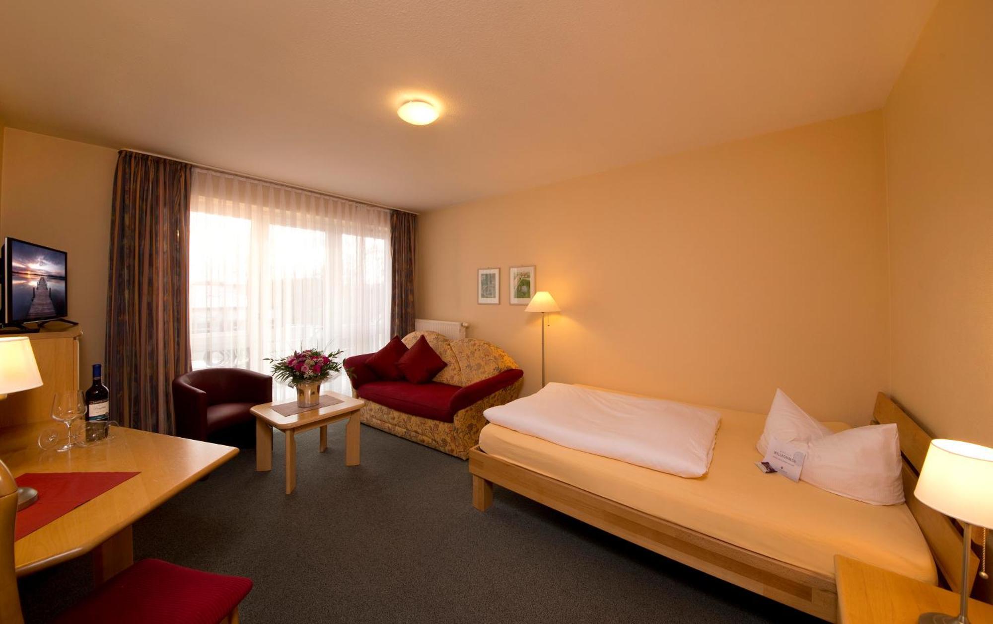 Hotel Heikenberg バート・ラウターベルク エクステリア 写真