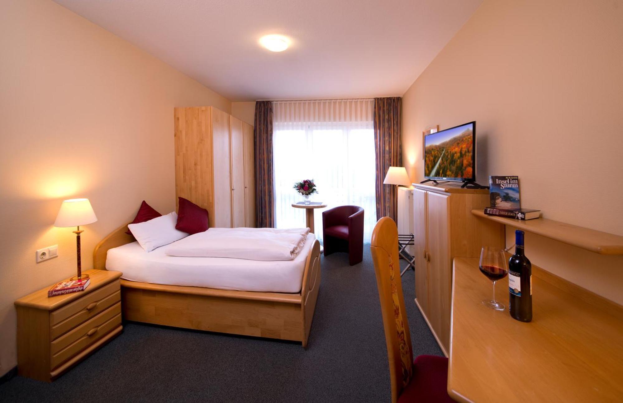 Hotel Heikenberg バート・ラウターベルク エクステリア 写真